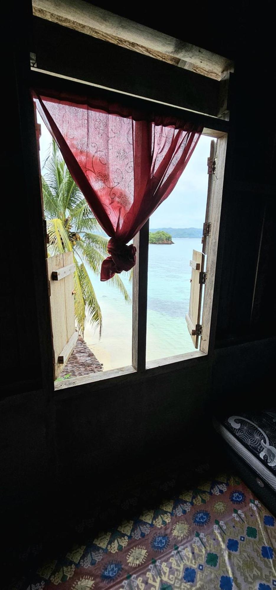 Kia Homestay Banggai Exterior foto
