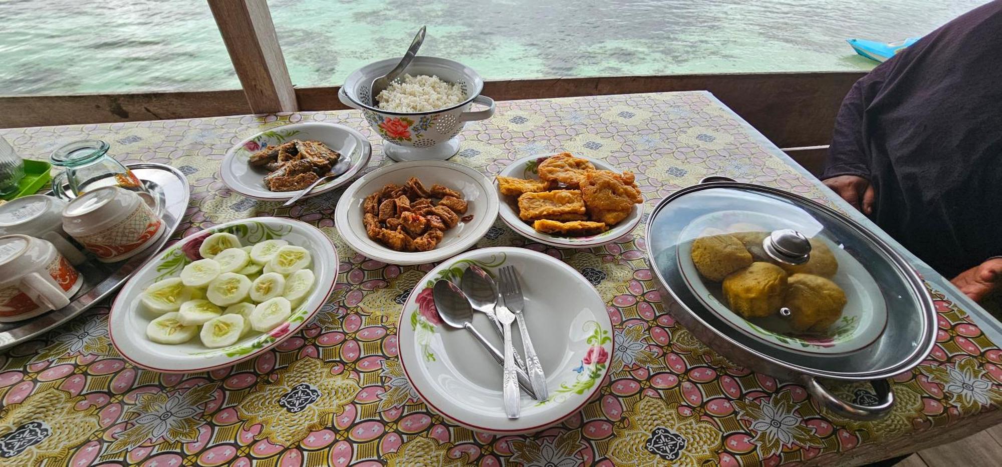Kia Homestay Banggai Exterior foto